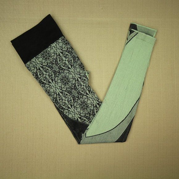 Nux Cropped Leggings Women's Size XS Pull On Green Black Activewear NWOT - Picture 3 of 7